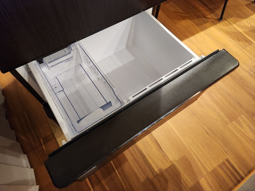 【直接取引き限定】AQUA 238L 冷蔵庫 AQR-SV24J(T)