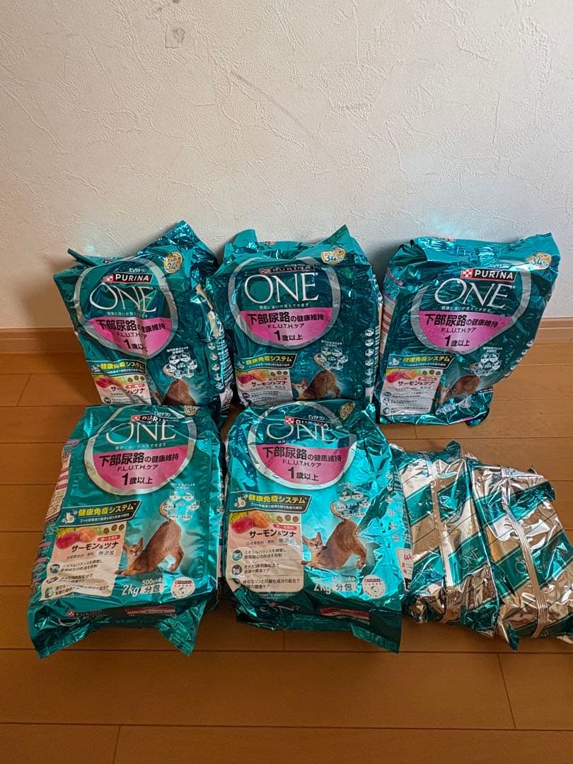 ピュリナワン 下部尿路　猫用キャットフード 2kg×5袋＋500g×2