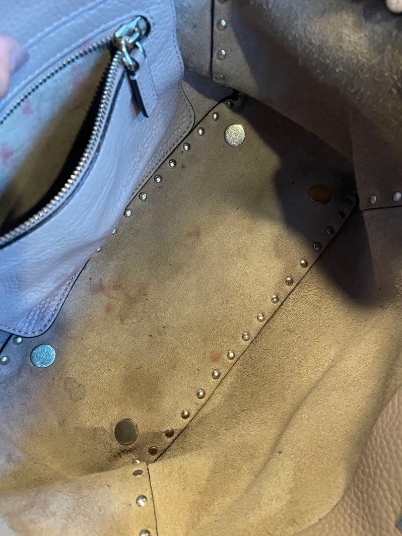 バレンティノ　スタッズバッグ