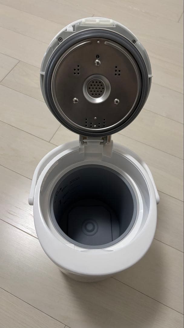 EE-RT50(WA) スチーム式加湿器　2024年製