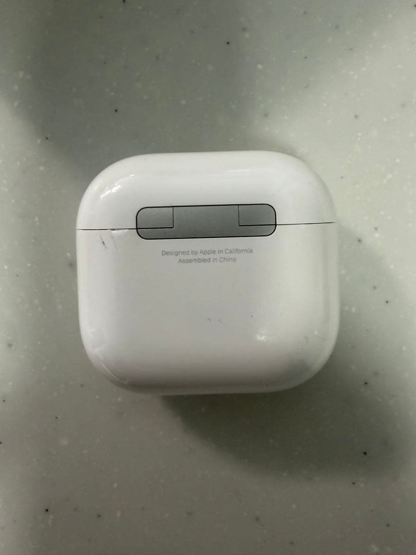 AirPods4 ノイズキャンセリング搭載　美品