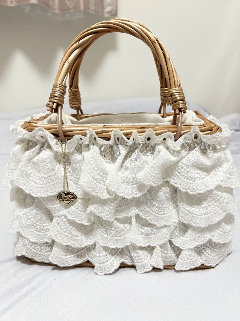 いちごさま専用【新品未使用】かごラタン Frilly Picnic