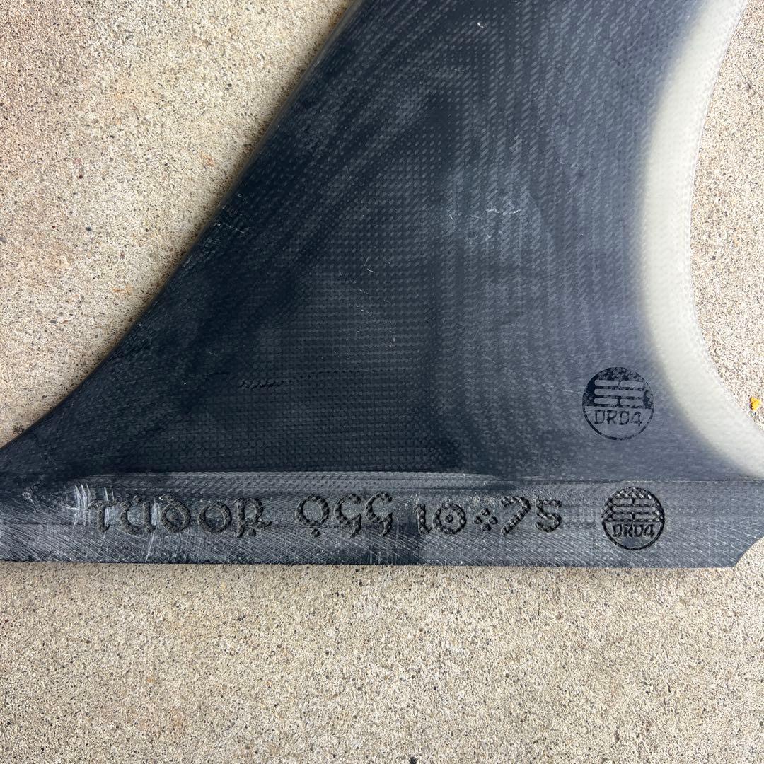 DRD4 10.75 シングルフィン　ログ　joel tudor