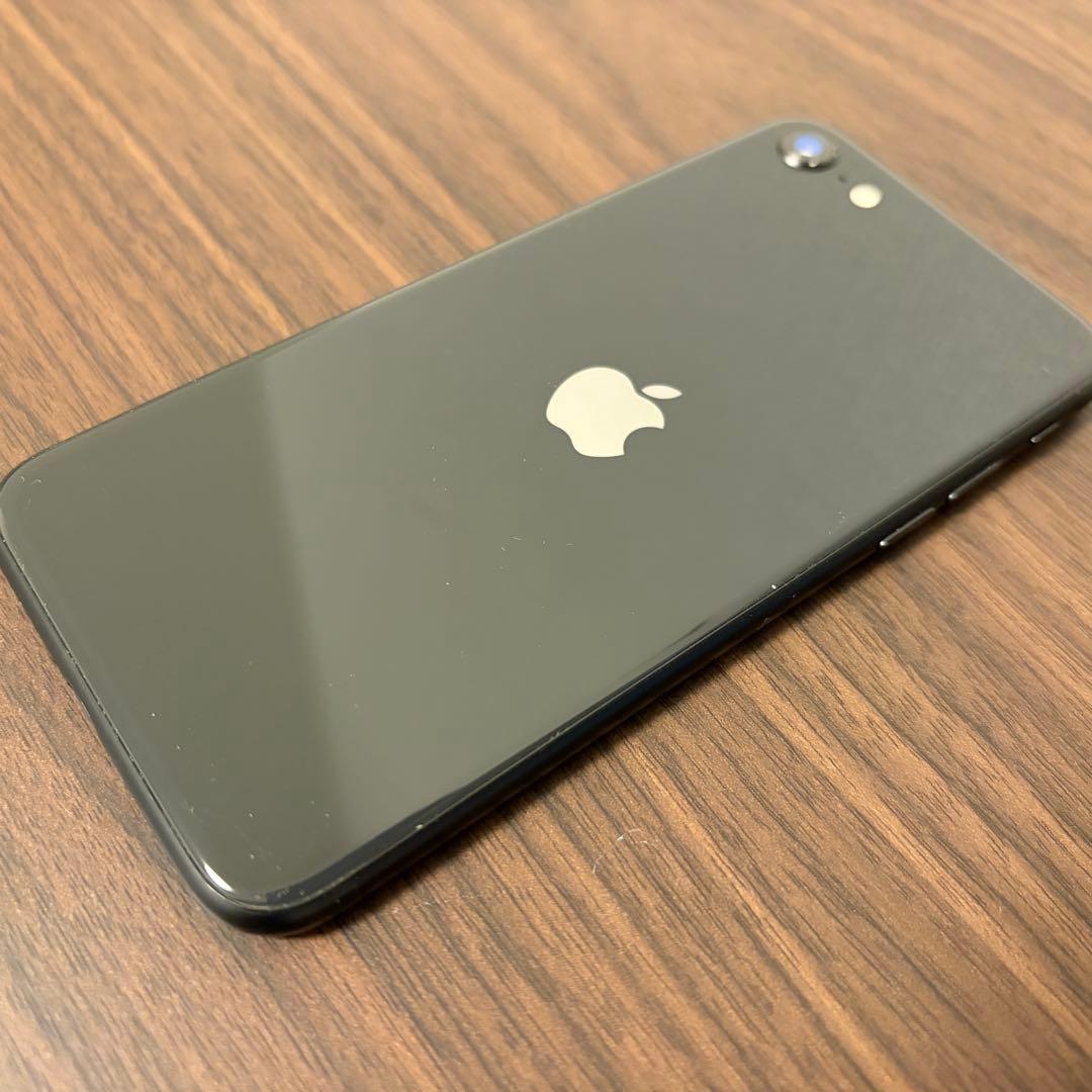 S*）様 Apple iPhone SE (第2世代) ブラック 本体