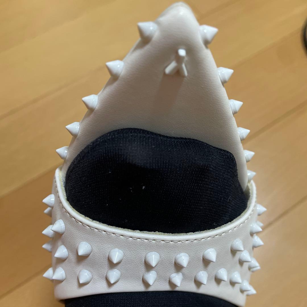 テコエ 最終価格！yello QUINN SANDALS