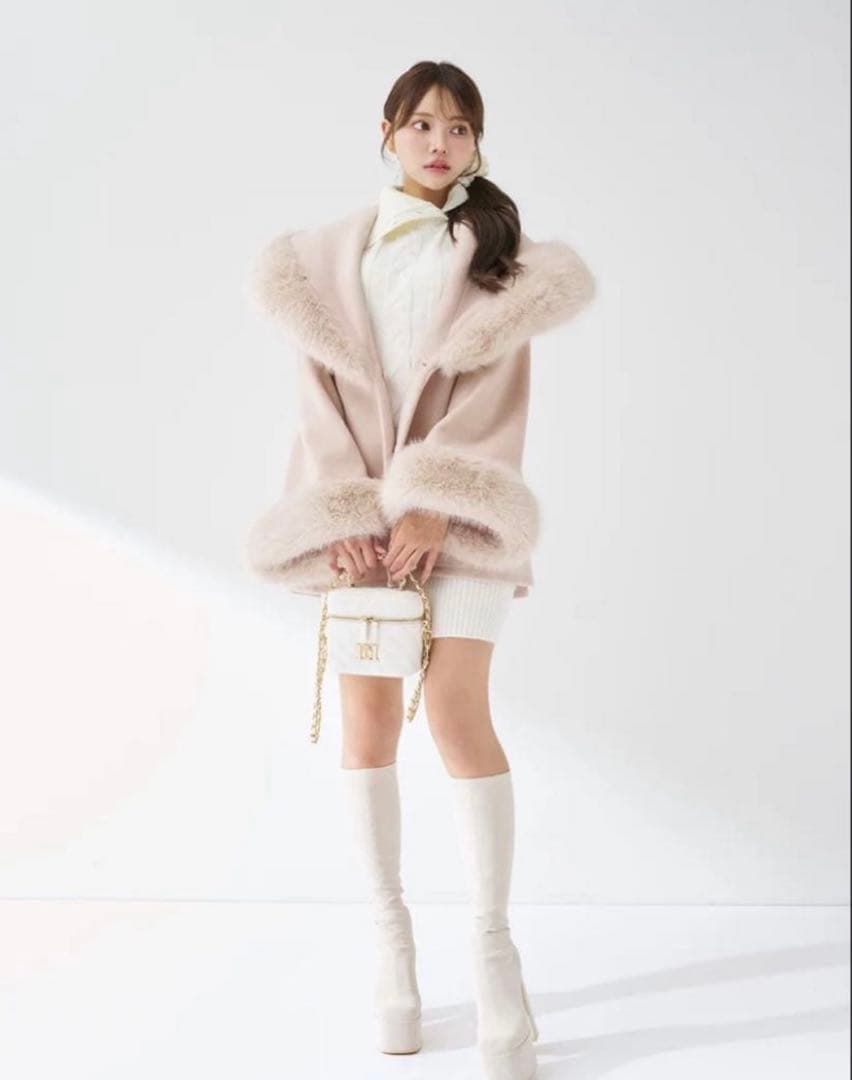 最安値【新品未使用タグ付き✨】ダーリッチ ウエストベルトプリンセスラインコート