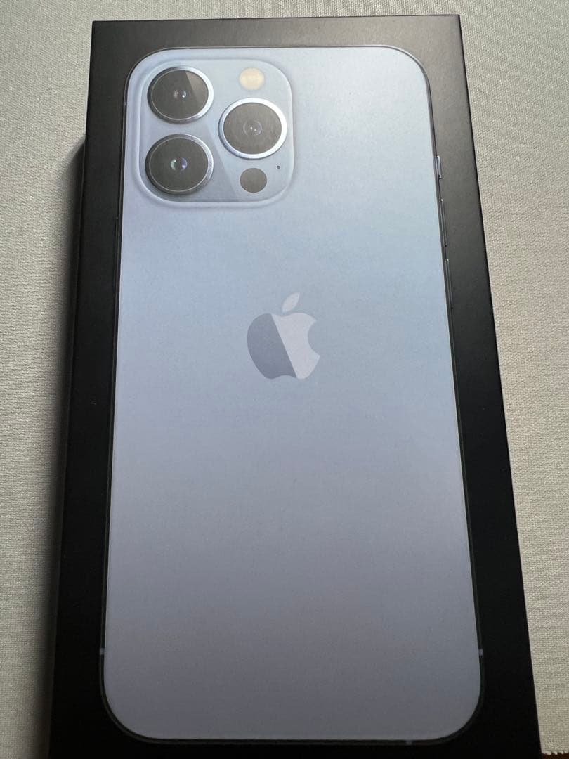 【2/8（金）まで出品予定】iPhone13Pro 128GB シエラブルー