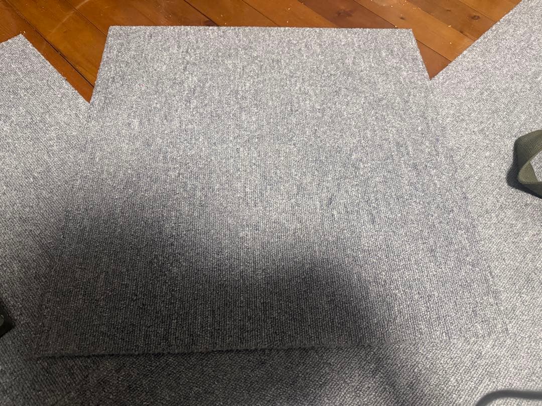 【新品】日本製　防燃タイルカーペット　50cm×50cm グレー　20枚セット