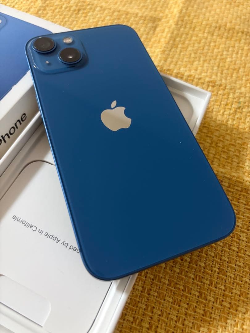 Apple iPhone13 ブルー本体