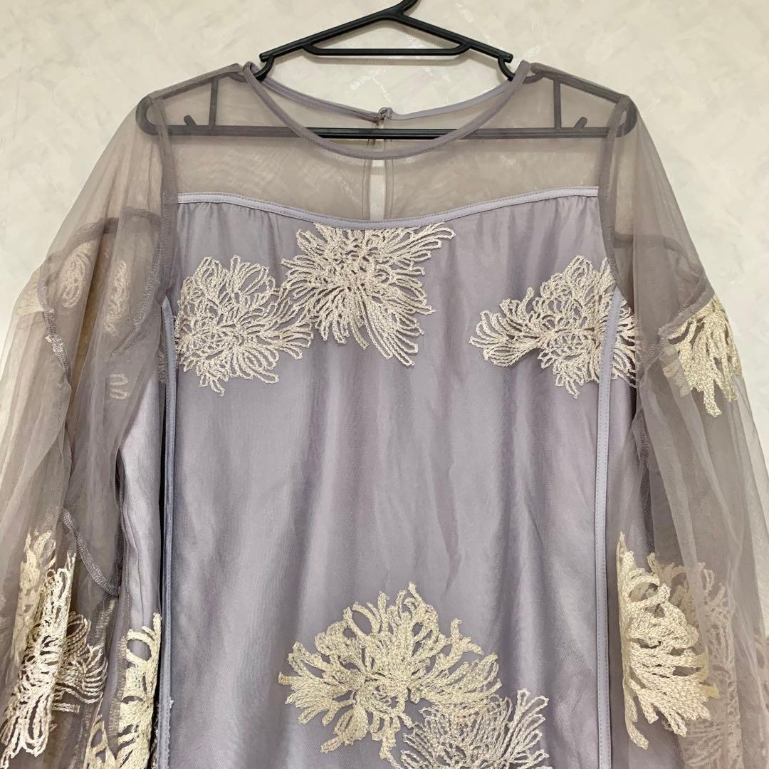 週末限定値下げ　niana フラワー 刺繍ティアードフリルドレス Aライン