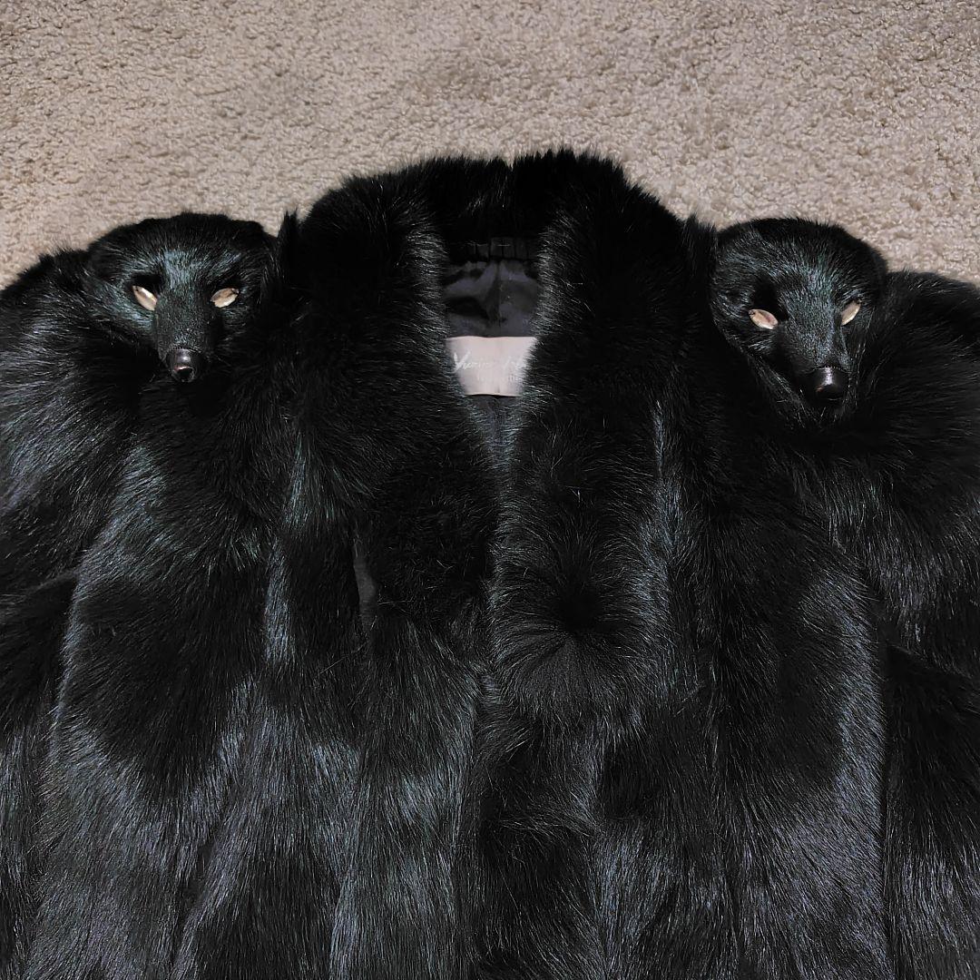 yukiko hanai フォックスファーコート 動物の顔付き　濃青