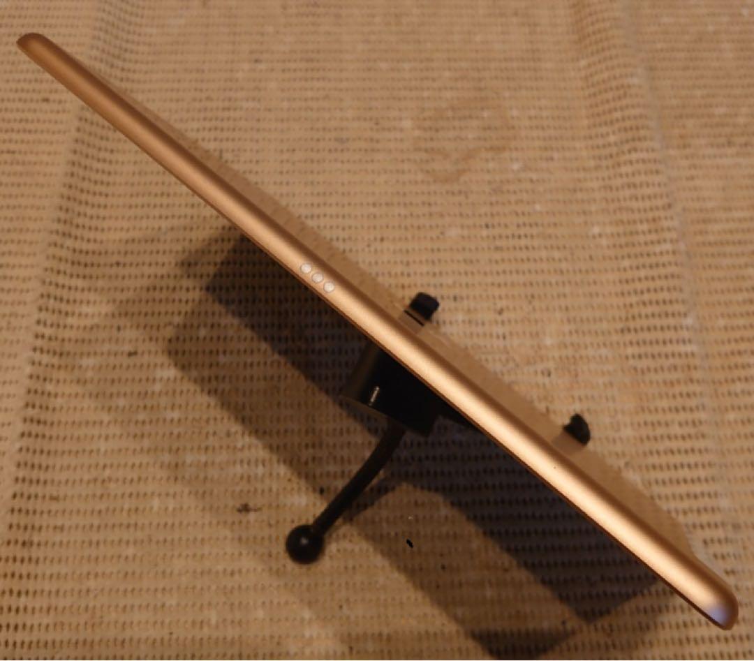 完動品SIMフリーiPad第7世代(A2198)本体128GB送料込KMDG0