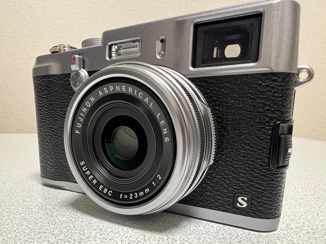 【美品・動作確認済】FUJIFILM X100S（付属品多数）