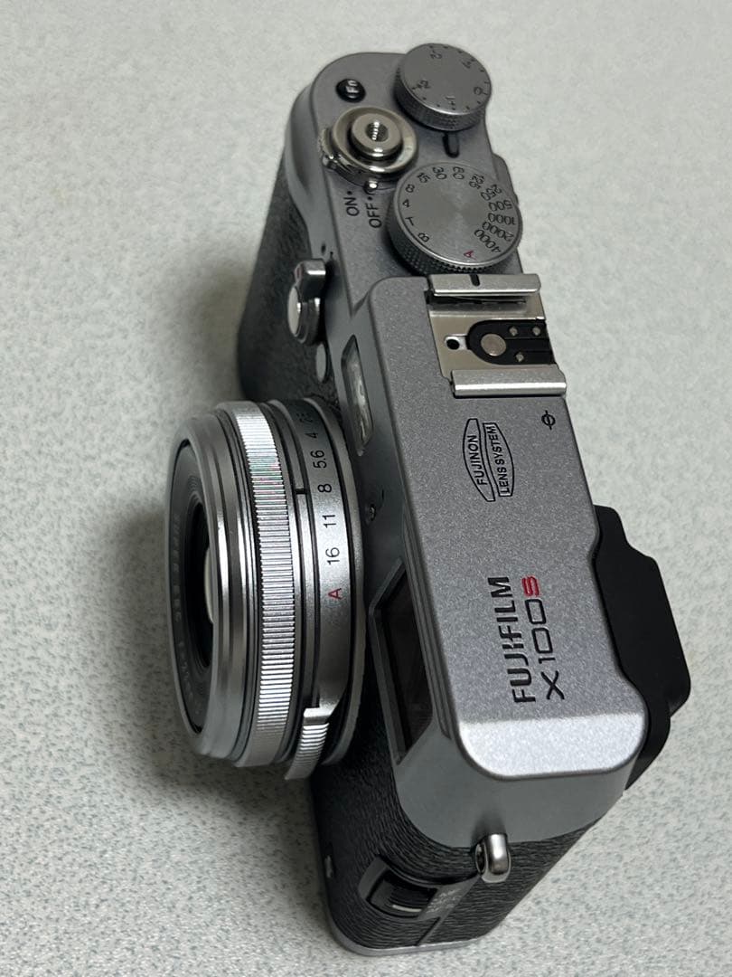 【美品・動作確認済】FUJIFILM X100S（付属品多数）