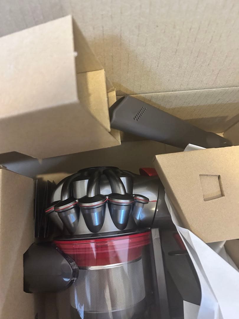 新品未使用Dyson V8 Slim Fluffy Extra へッド以外全て