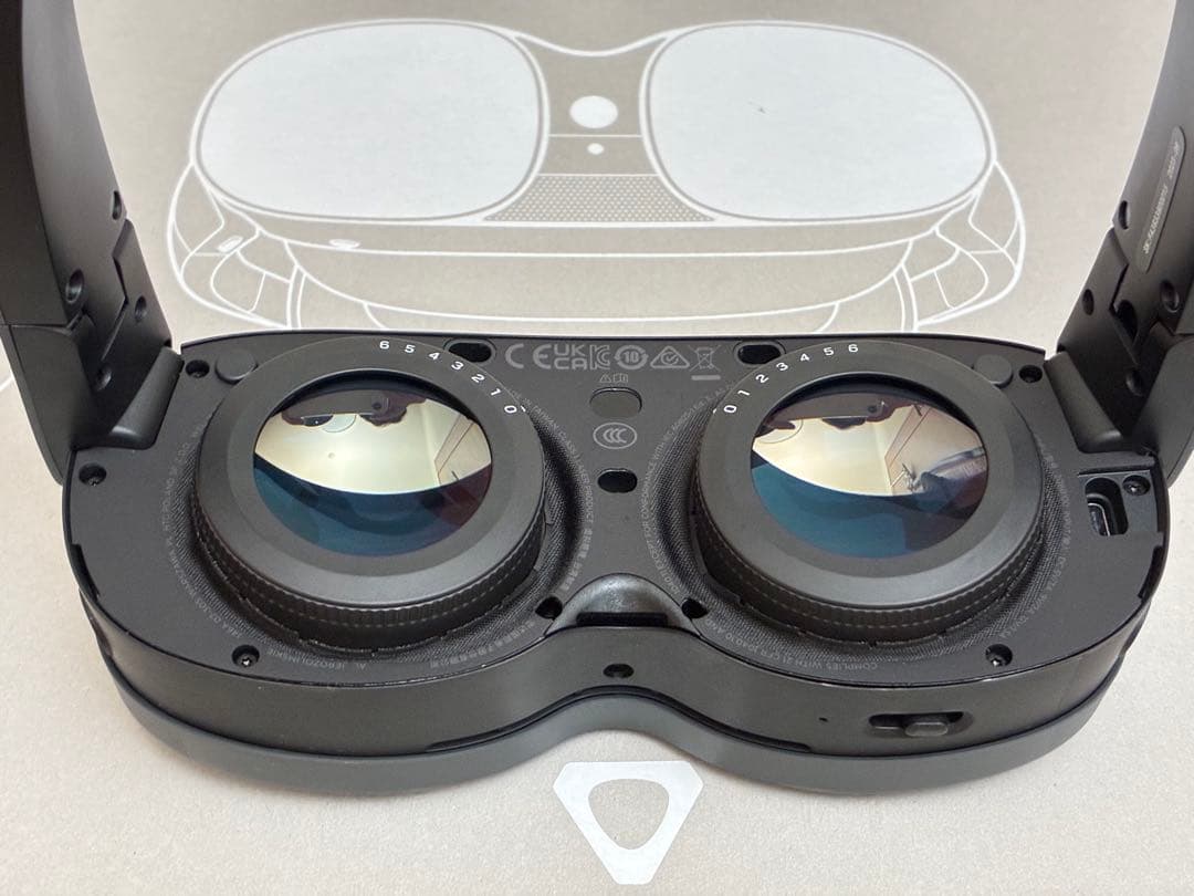 HTC VIVE XR Elite VRヘッドセット ほぼ新品