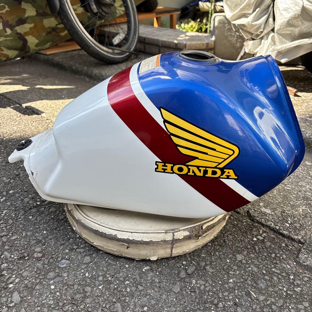 ftr223パーツ　タンク