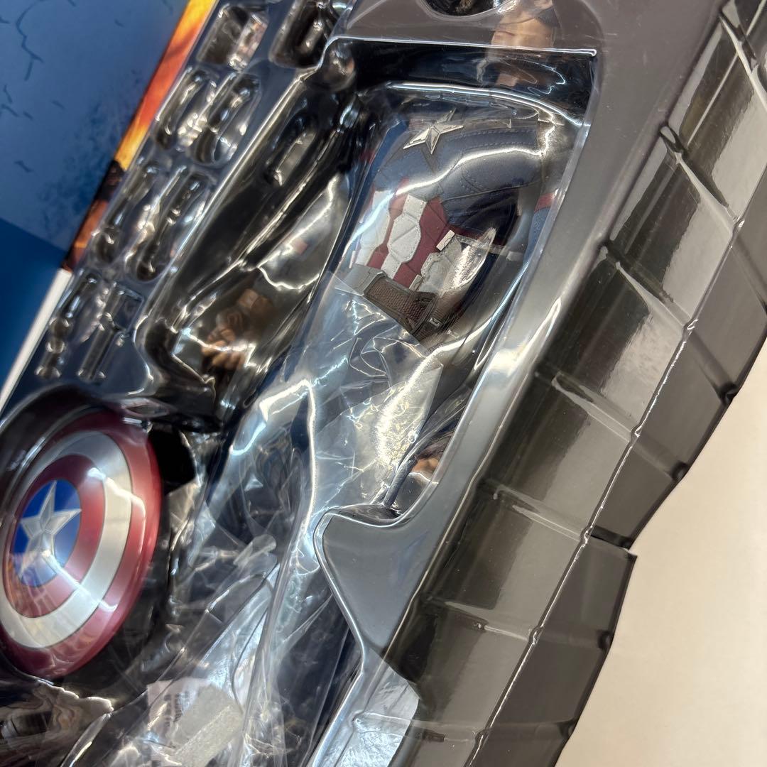 MARVEL CIVIL WAR キャプテン・アメリカ フィギュア　ホットトイズ