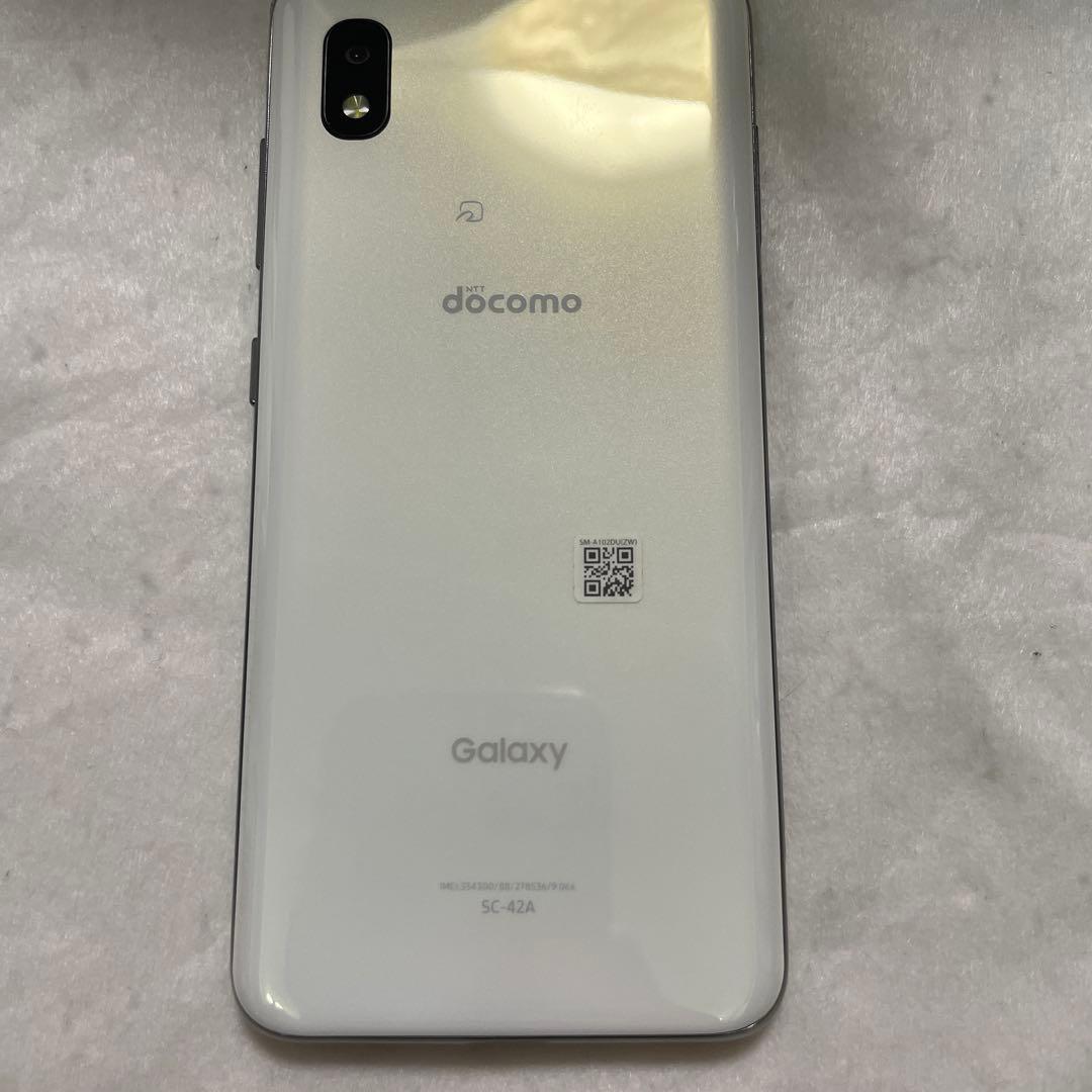 ドコモ ギャラクシー A21 白