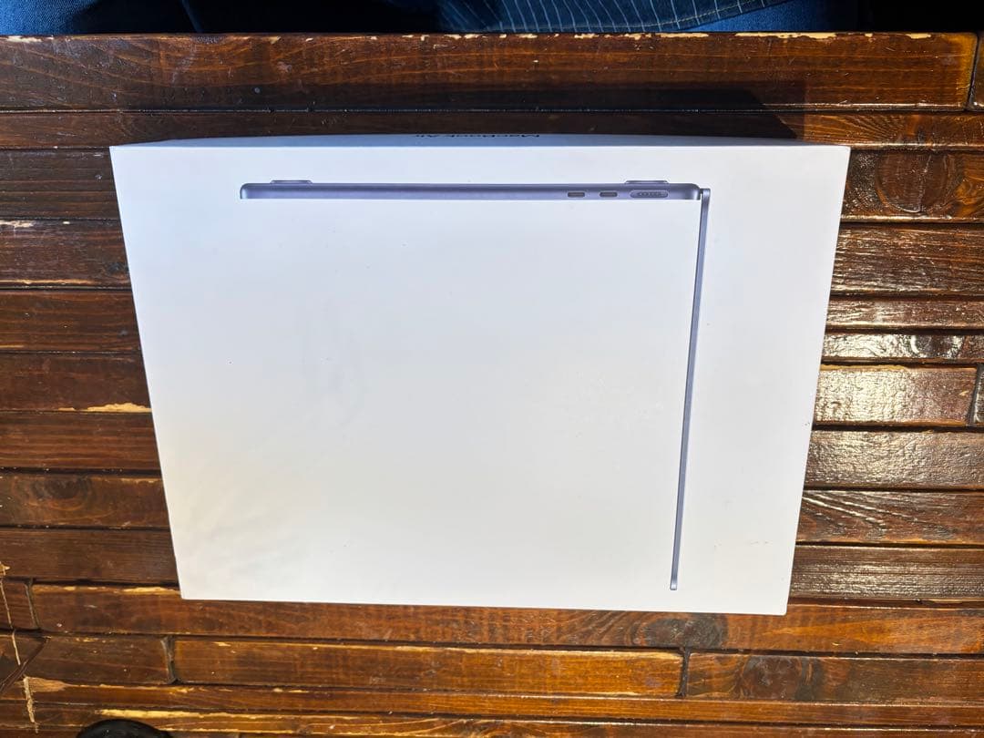 MacBook Air M4 13インチミッドナイト 256GB SSD