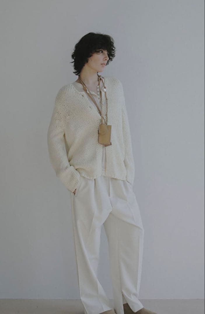 新作 ETRE TOKYO ウールフライスヘンリーネックプルオーバー アイボリー