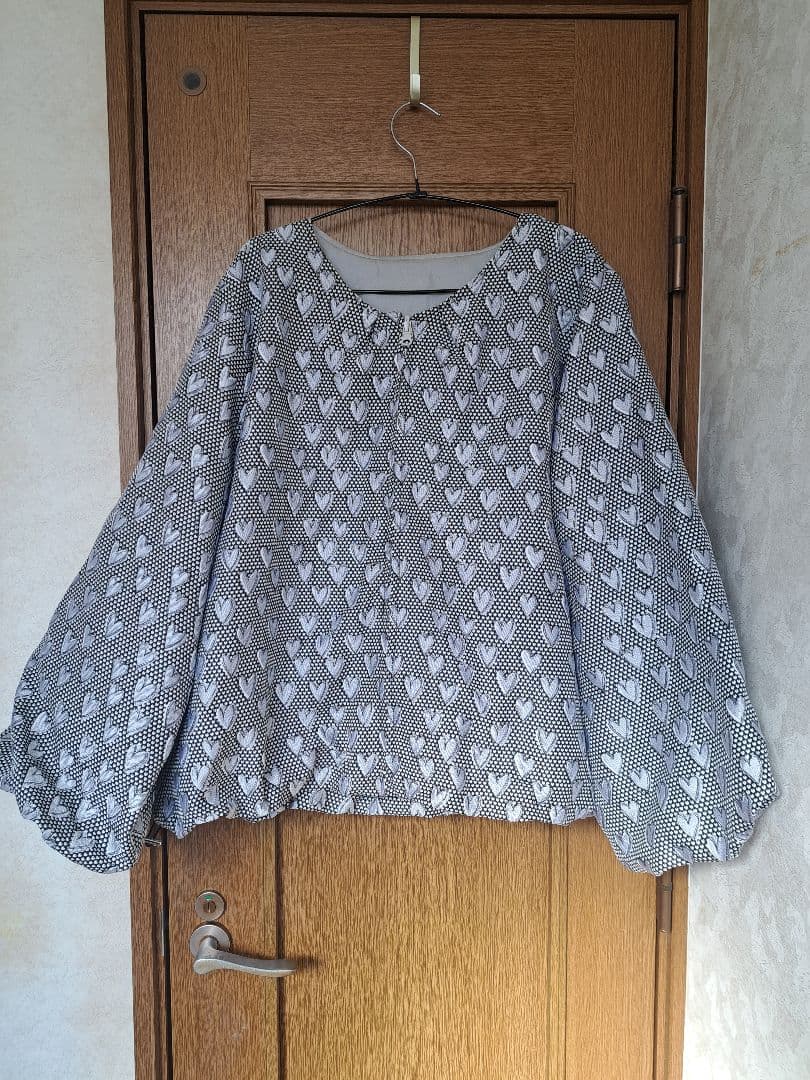 大きいサイズ 5 　シルバーハートハートバルーン袖リバーシブルBZ