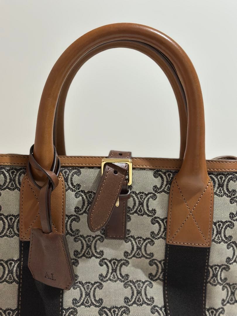 セリーヌ　ハンドバッグ　マカダム　トリオンフ　キャンバス