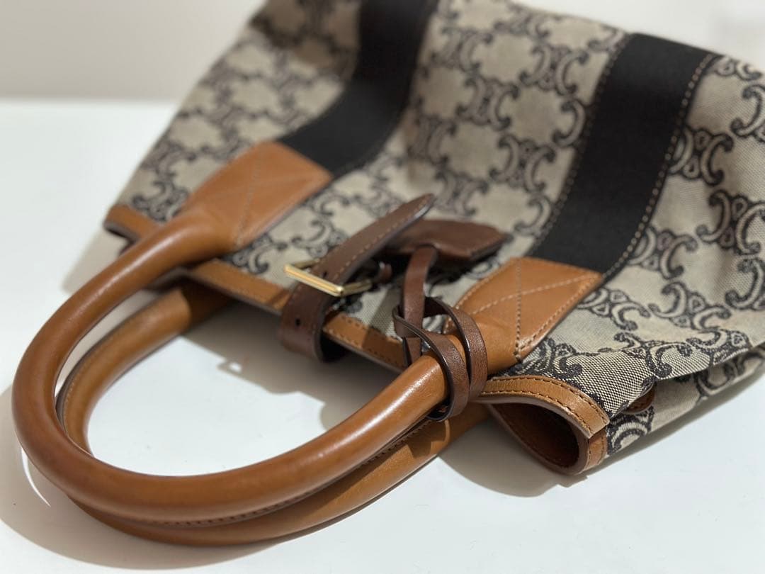 セリーヌ　ハンドバッグ　マカダム　トリオンフ　キャンバス