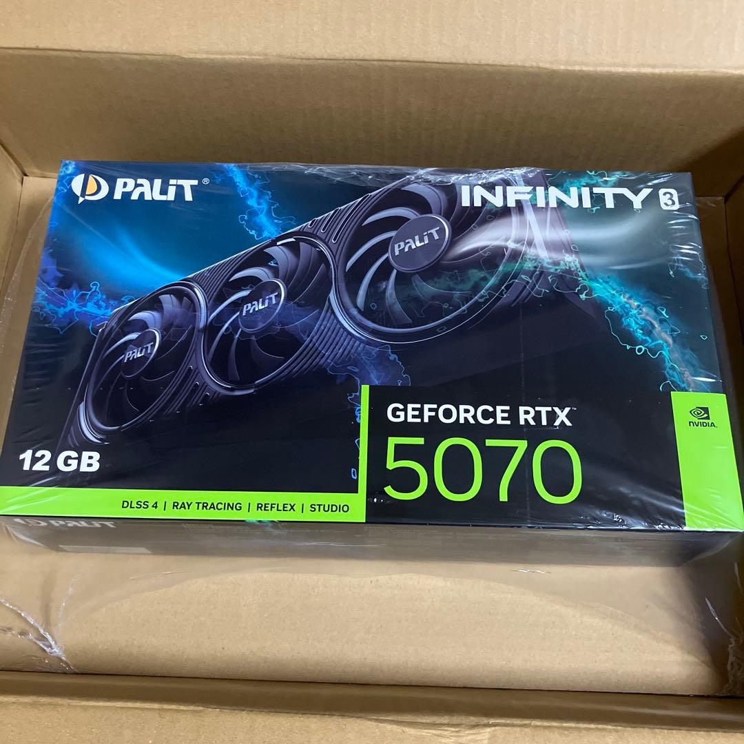 新品未開封 RTX5070 12GB グラフィックボード GPU