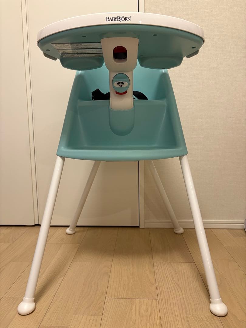 BabyBjörn 折りたたみハイチェア 抜け出し防止　離乳食　ベビービョルン