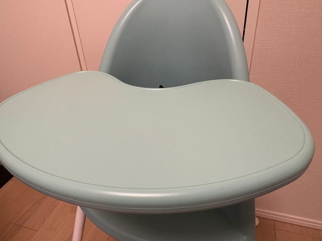 BabyBjörn 折りたたみハイチェア 抜け出し防止　離乳食　ベビービョルン