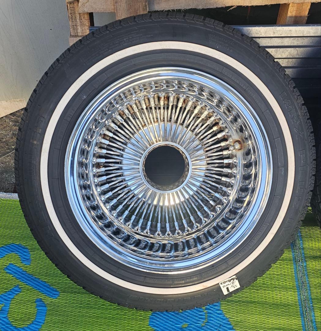 ワイヤホイール13インチタイヤ付き2本セツトキャデラック ローライダー インパラ