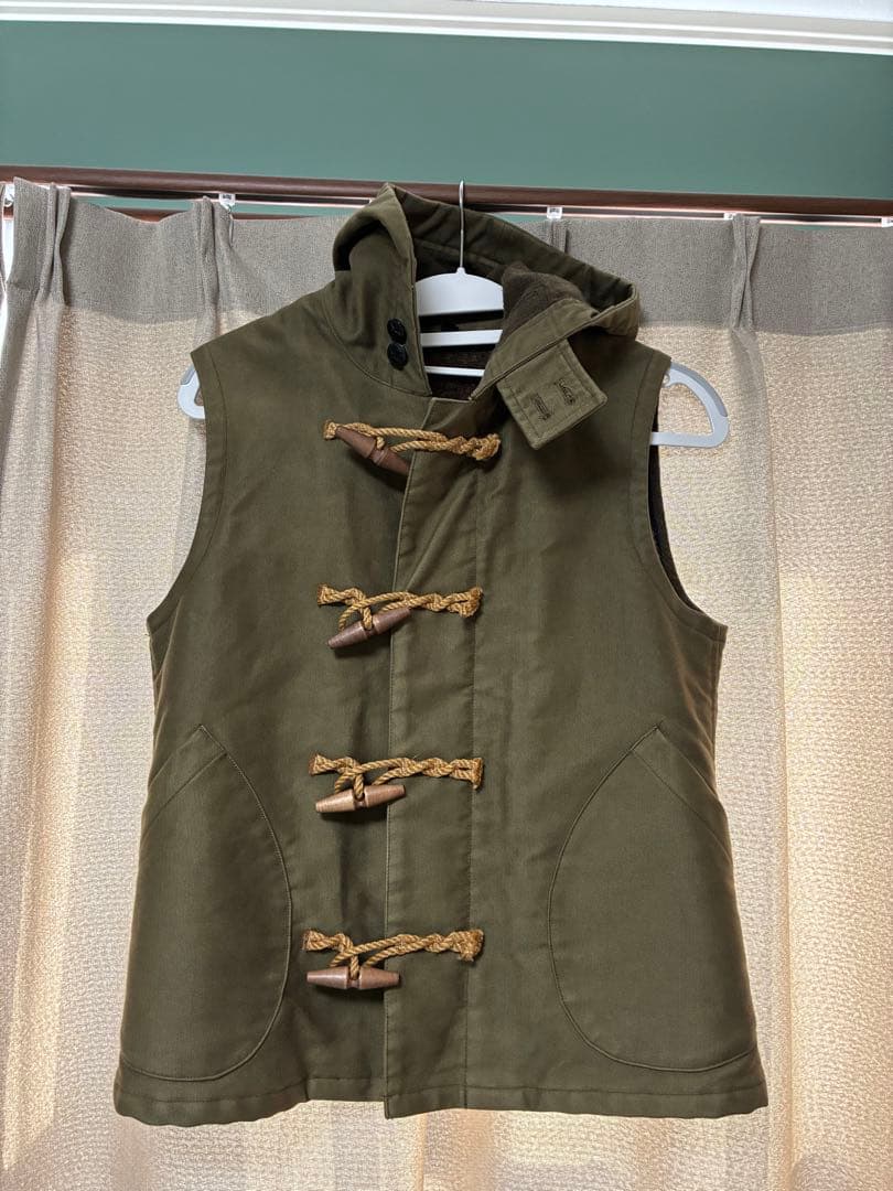 ジェラード　フード付きダッフルベスト オリーブグリーン　JELADO