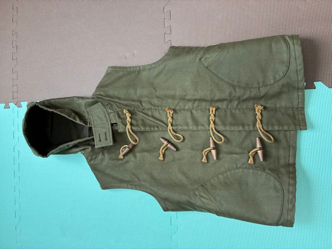 ジェラード　フード付きダッフルベスト オリーブグリーン　JELADO