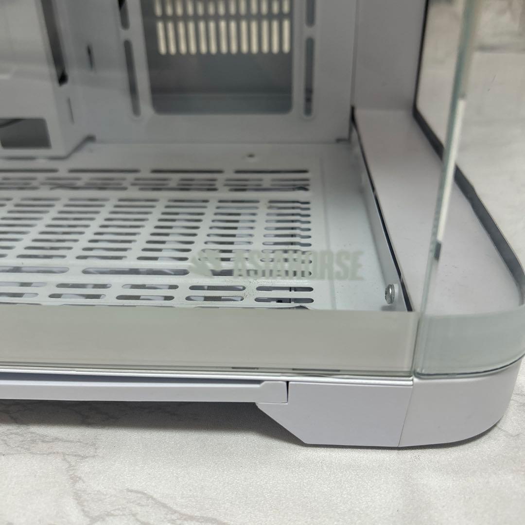 ネ*阪様 AsiaHorse Micro ATX PCケース ミドルタワー　白