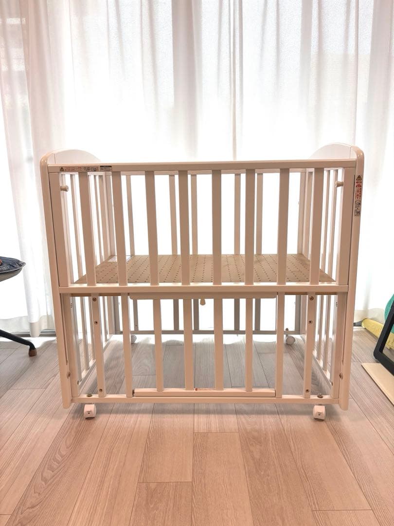 【送料込】ミニベビーベッド　カトージ　ホワイト　60×90