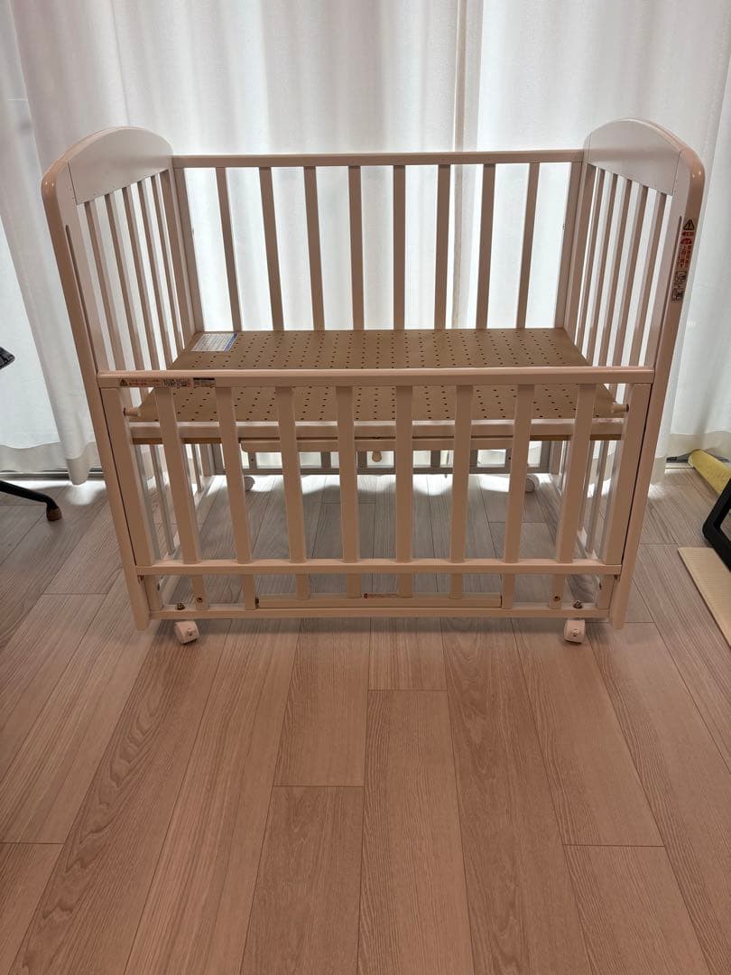 【送料込】ミニベビーベッド　カトージ　ホワイト　60×90