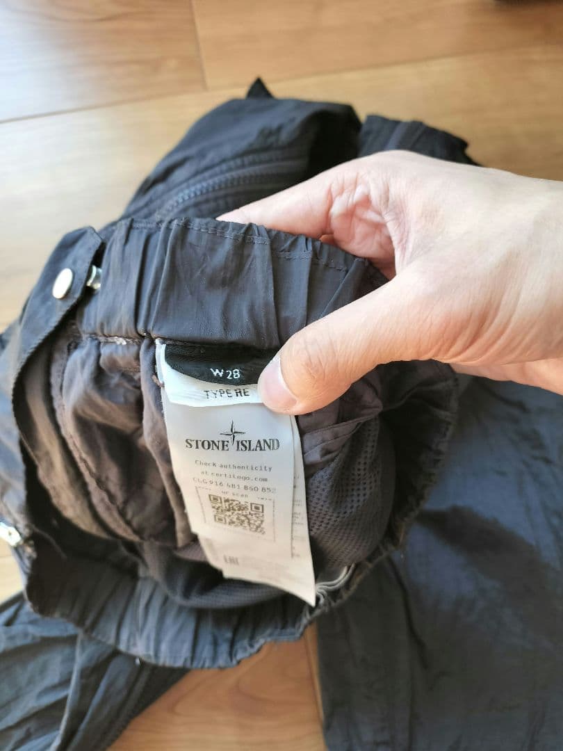 値*。様 Stone ナイロンメタル フロントジップカーゴパンツ