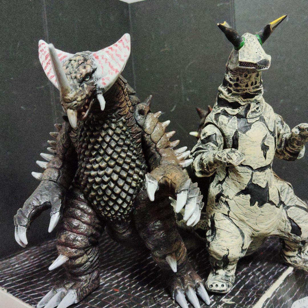 Ｎaoウルトラ怪獣絶版ソフビEXゴモラ.エレキング