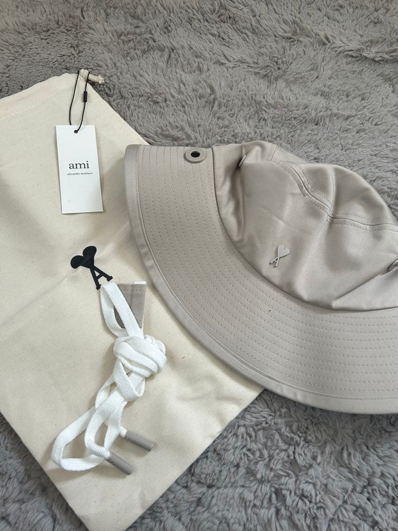 AMI ALEXANDRE MATTIUSSI AMI DE COEUR バケハ