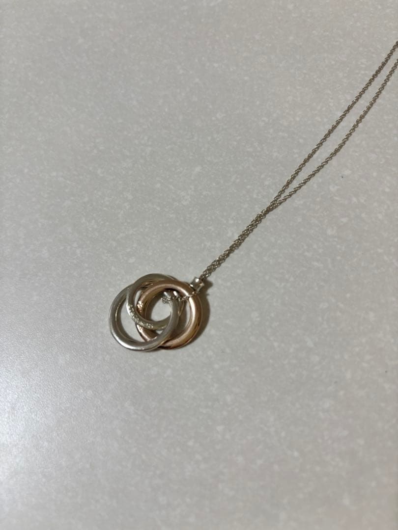 ティファニー　インターロッキング　ペンダント　国内店舗購入　チェーン長めです！