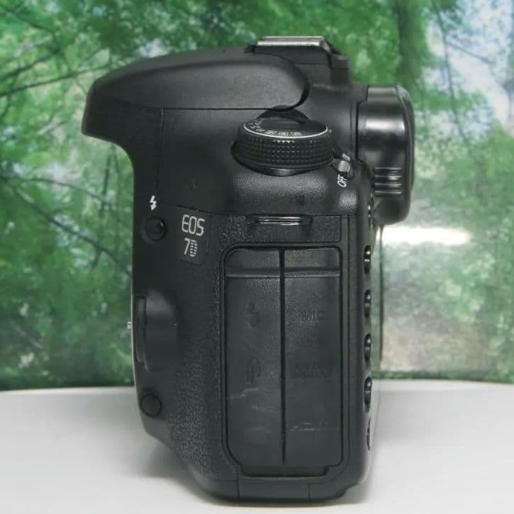 ❤️Canon EOS7Dダブルレンズ☆スマホに転送&超高画質で動画も撮れる❤️