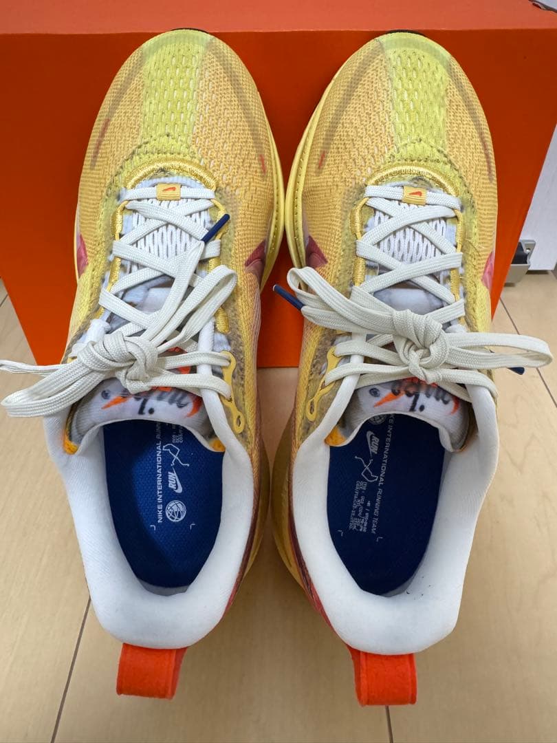 ナイキ　ボメロ18 26.0センチ