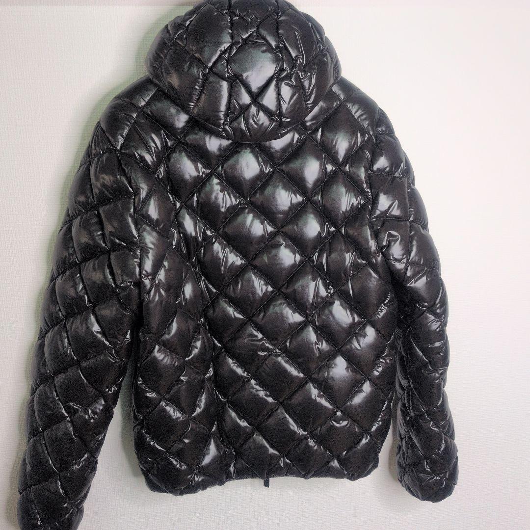 美品　DUVETICA デュベティカ　ダウンジャケット　Мサイズ