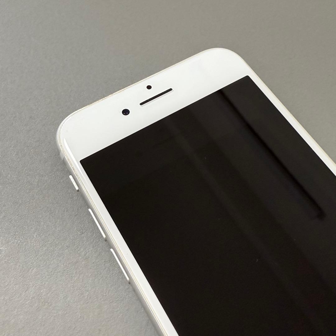 iPhone 8 64GB本体　SIMロック有 Apple