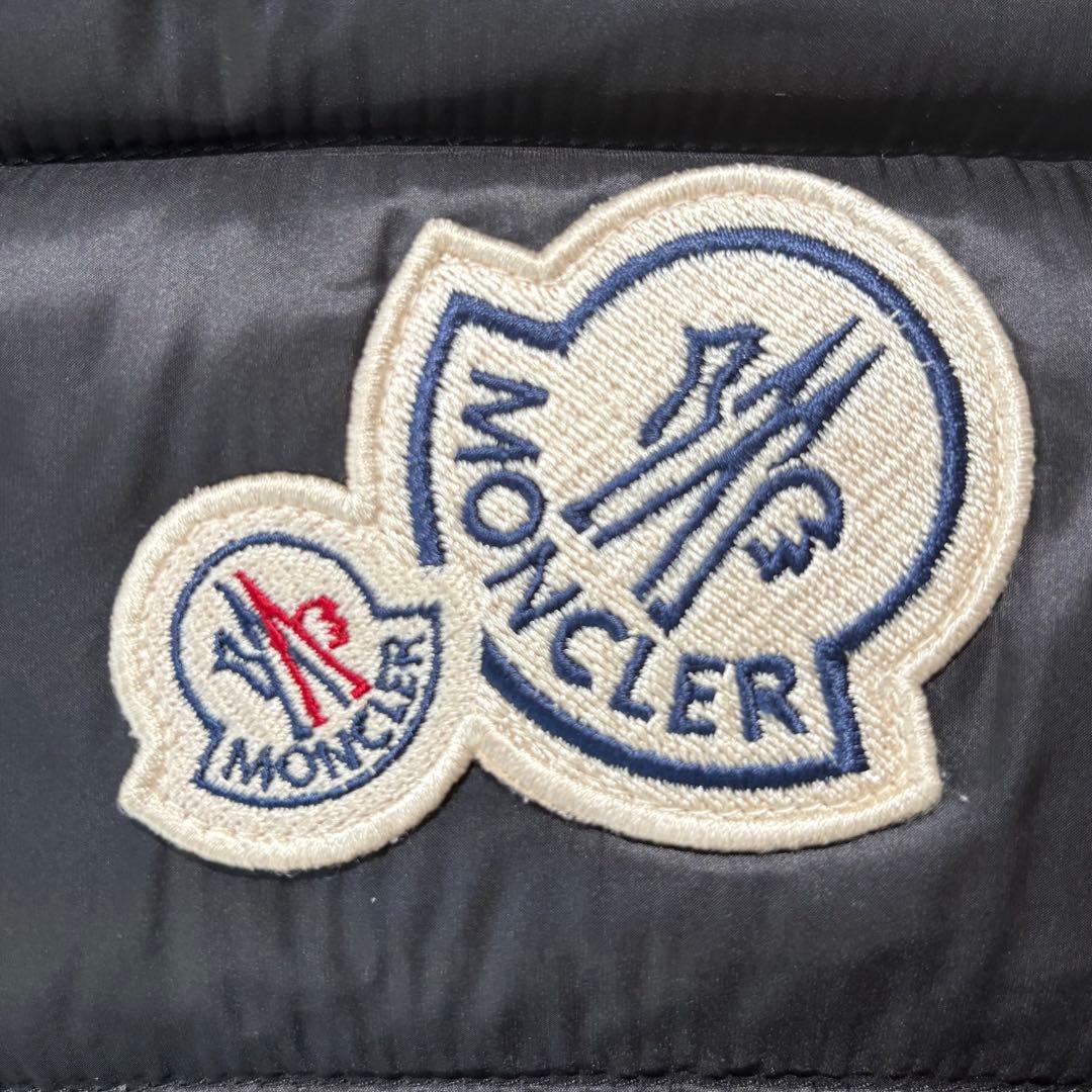【未使用級】MONCLER ダウンベスト フーディー GERS ブラック 3