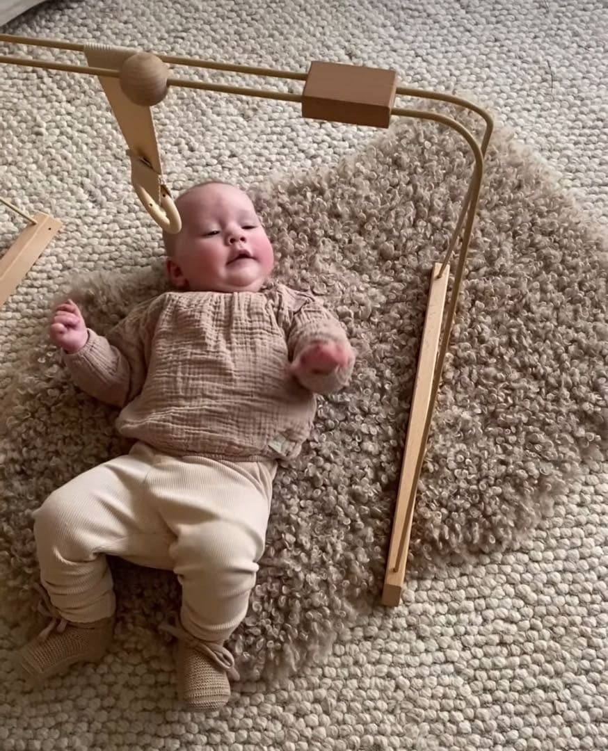 &meべビージム（べージュ）