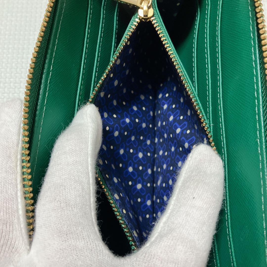 未使用TORY BURCHトリーバーチレザーラウンドジップ長財布　グリーン　緑