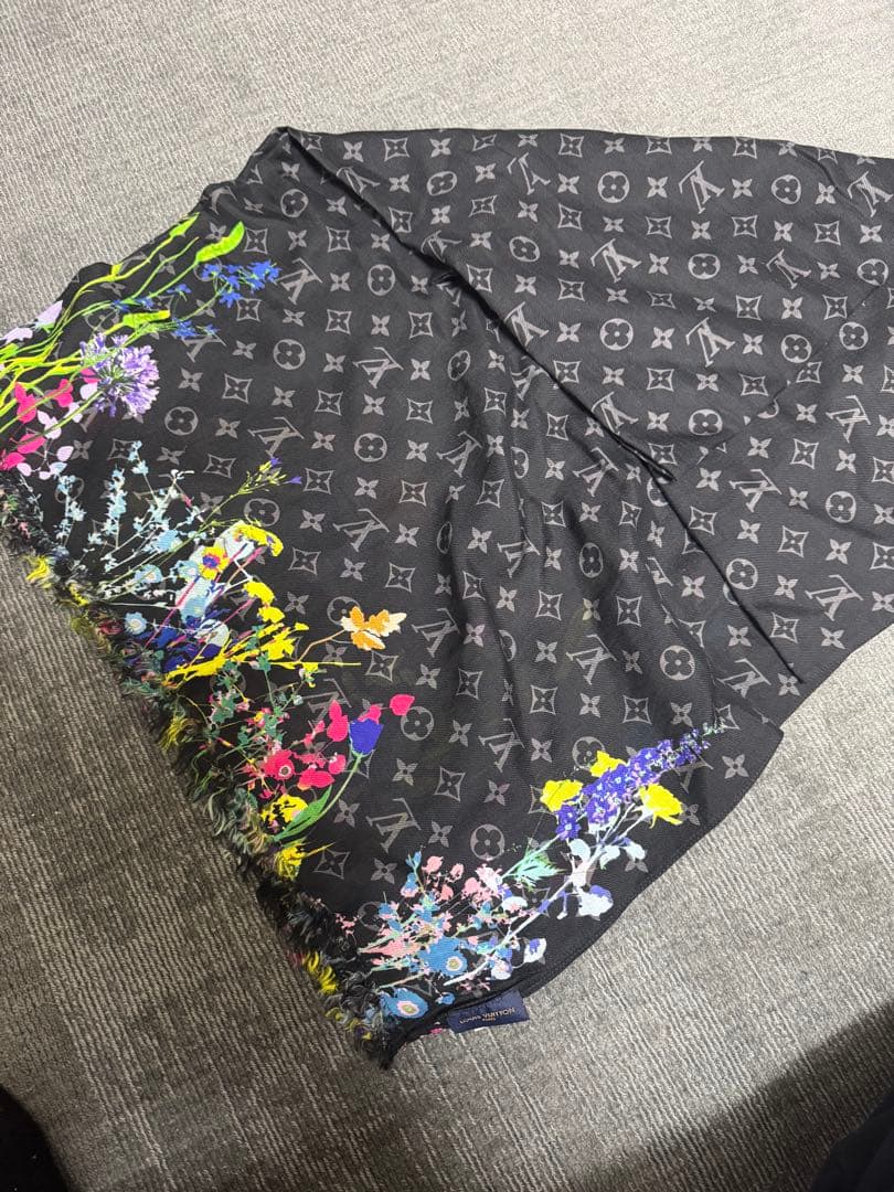 LOUIS VUITTON ストール