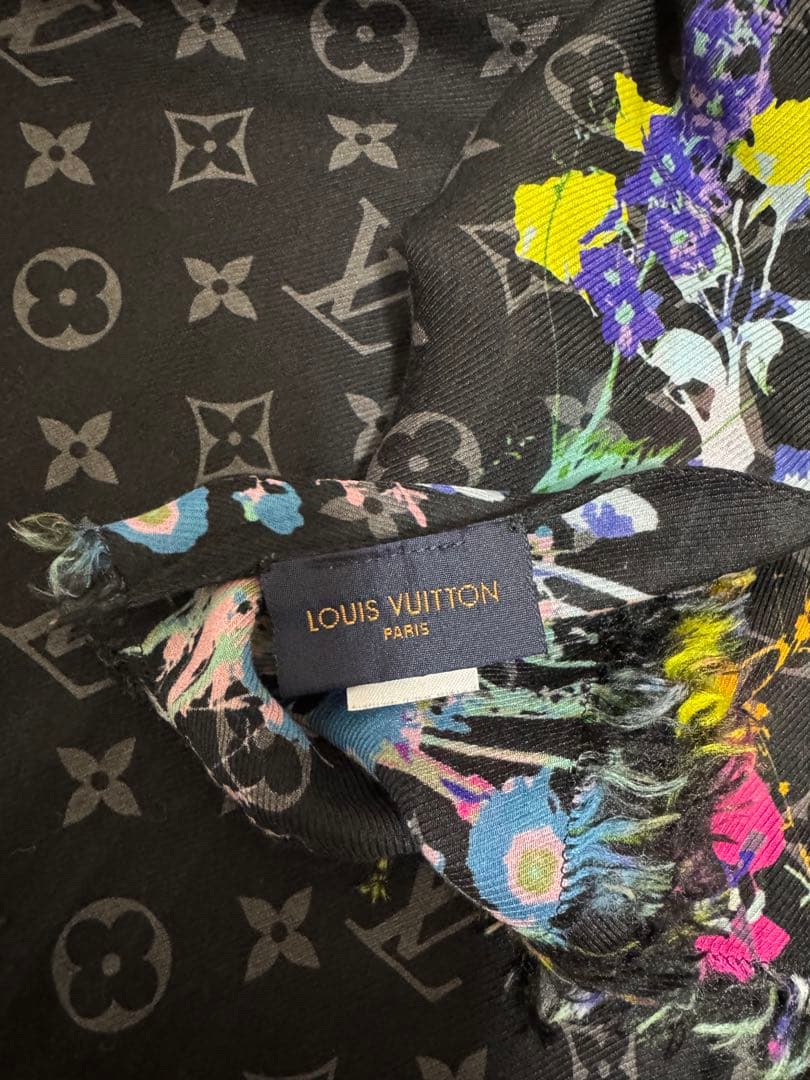 LOUIS VUITTON ストール